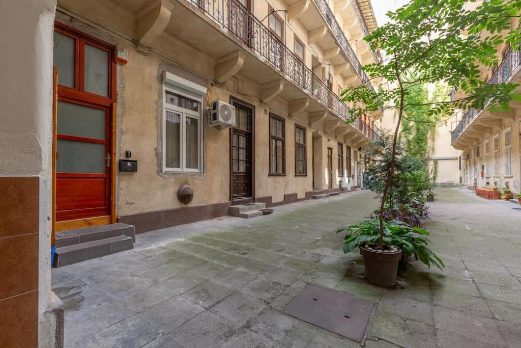 K5 Kis Apartment Budapest Eksteriør bilde